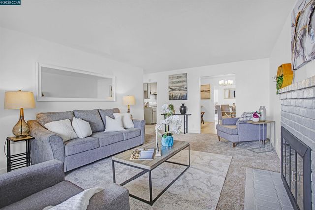 2110 Barrett Ave, Richmond, CA 94801