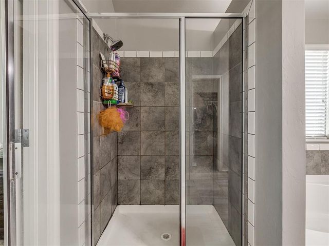 16008 Tall Grass Drive, Oklahoma City, OK 73170