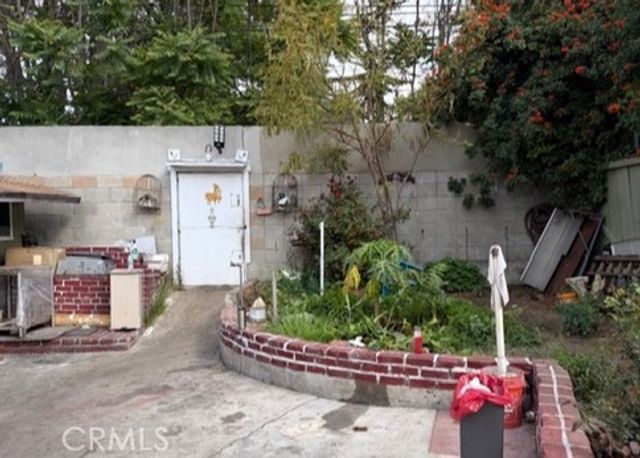 2901 Elm Street, Los Angeles, CA 90065