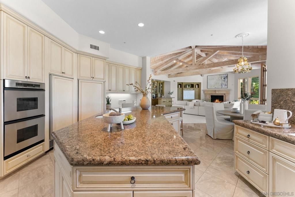 Image 10 of property listing at 7896 Saint Andrews Rd, Rancho Santa Fe, CA 92067