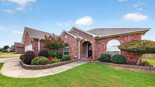 2424 Canterbury Lane, Cabot, AR 72023