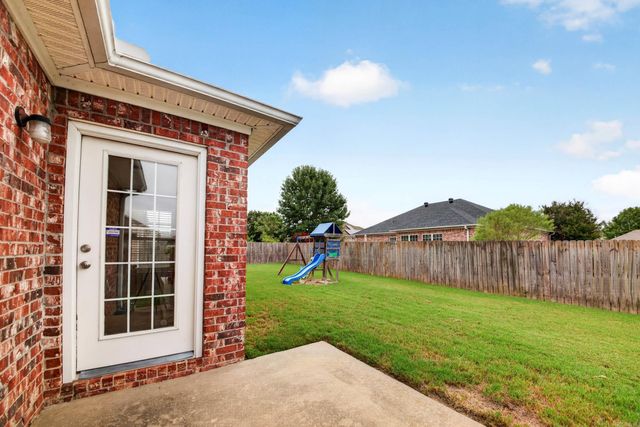 2424 Canterbury Lane, Cabot, AR 72023