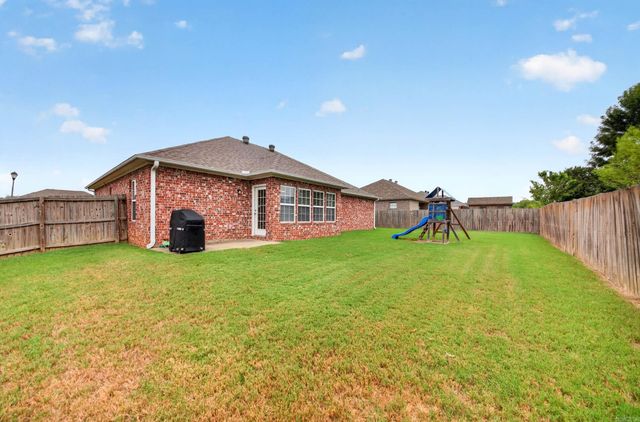 2424 Canterbury Lane, Cabot, AR 72023