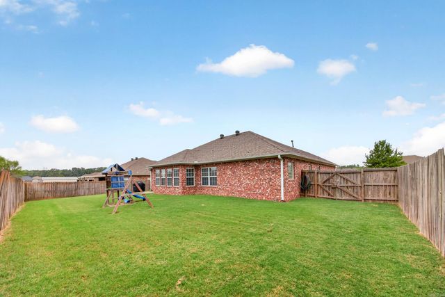 2424 Canterbury Lane, Cabot, AR 72023