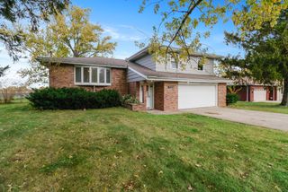 5050 E 73rd Avenue, Merrillville, IN 46410