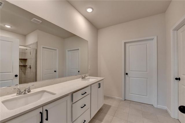 656 Rodeo Drive, Auburn, GA 30011