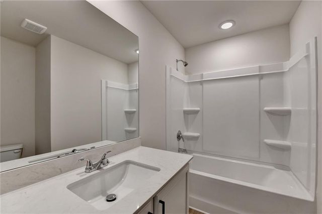 656 Rodeo Drive, Auburn, GA 30011