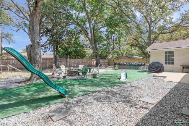 7240 Mier Henry Rd, Pensacola, FL 32506