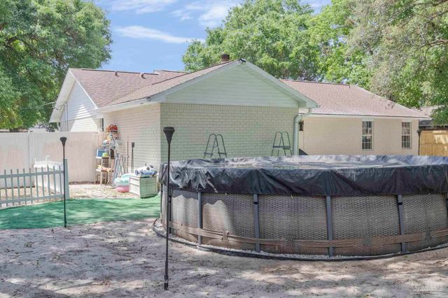 7240 Mier Henry Rd, Pensacola, FL 32506