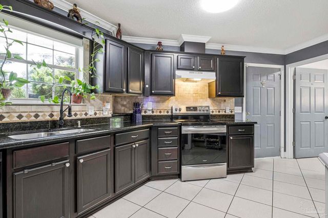 7240 Mier Henry Rd, Pensacola, FL 32506