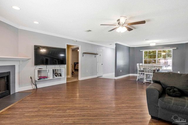 7240 Mier Henry Rd, Pensacola, FL 32506