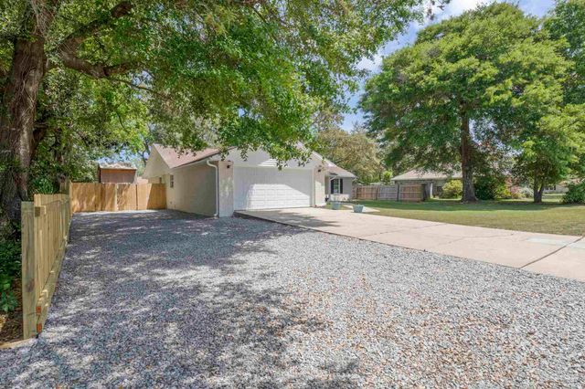 7240 Mier Henry Rd, Pensacola, FL 32506
