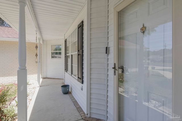 7240 Mier Henry Rd, Pensacola, FL 32506