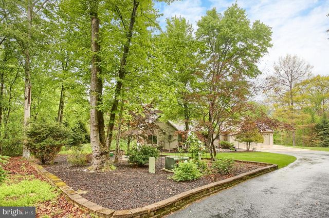 416 MEHAFFIE LN, Harrisburg, PA 17112