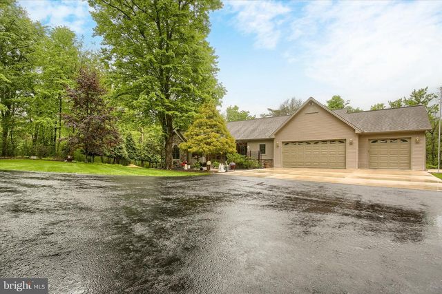 416 MEHAFFIE LN, Harrisburg, PA 17112