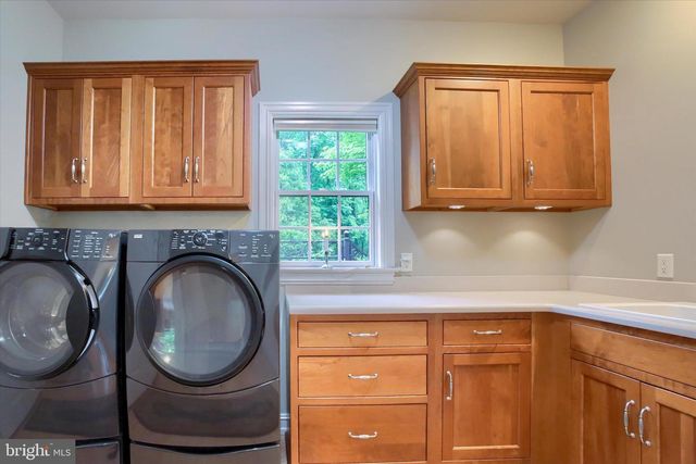 416 MEHAFFIE LN, Harrisburg, PA 17112
