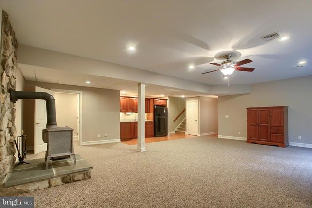 416 MEHAFFIE LN, Harrisburg, PA 17112