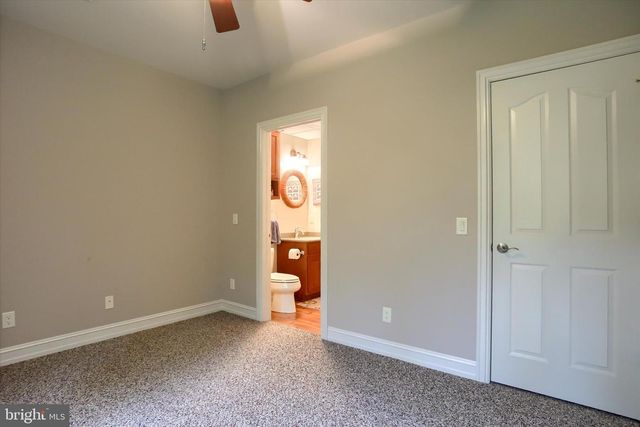 416 MEHAFFIE LN, Harrisburg, PA 17112