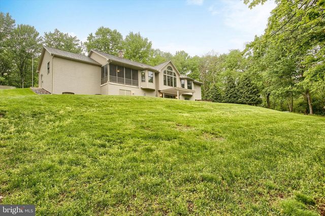 416 MEHAFFIE LN, Harrisburg, PA 17112