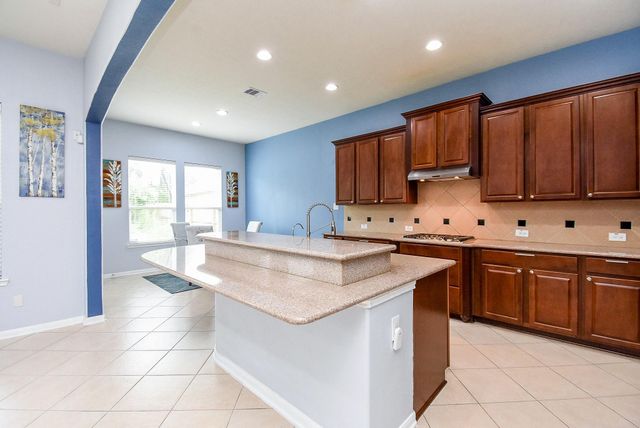 6811 Bannon Trail, Sugar Land, TX 77479
