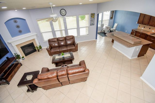 6811 Bannon Trail, Sugar Land, TX 77479