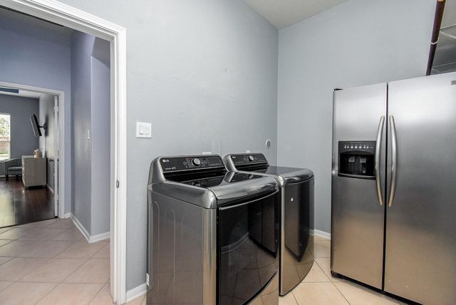 6811 Bannon Trail, Sugar Land, TX 77479