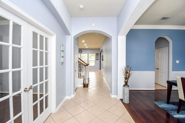 6811 Bannon Trail, Sugar Land, TX 77479