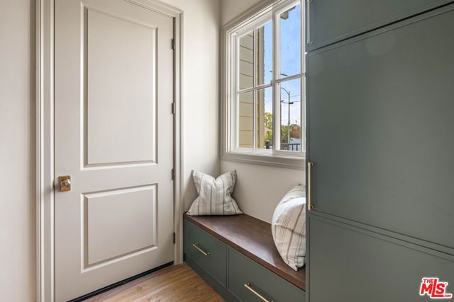 4912 Beeman Avenue, Valley Village, CA 91607