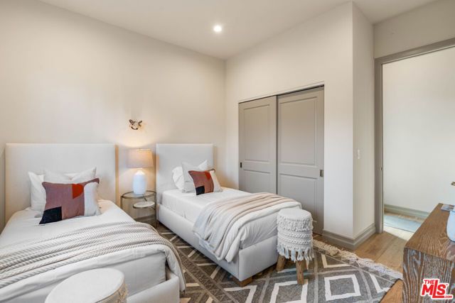 4912 Beeman Avenue, Valley Village, CA 91607