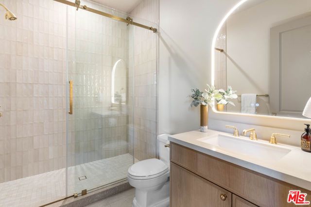 4912 Beeman Avenue, Valley Village, CA 91607