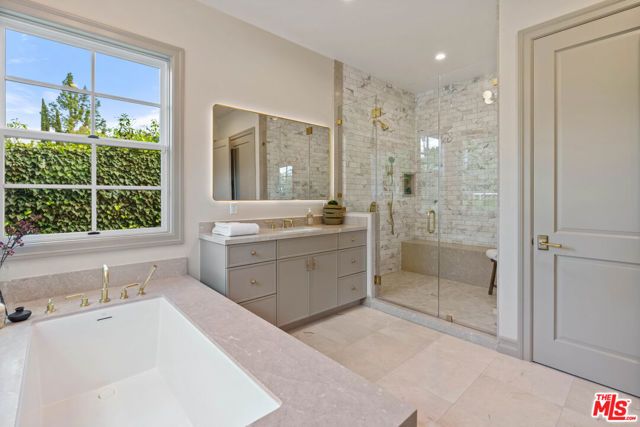 4912 Beeman Avenue, Valley Village, CA 91607