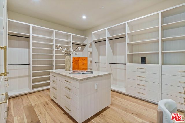 4912 Beeman Avenue, Valley Village, CA 91607