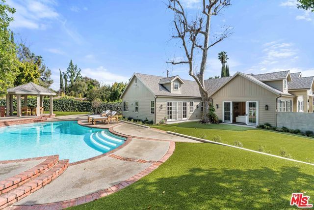 4912 Beeman Avenue, Valley Village, CA 91607