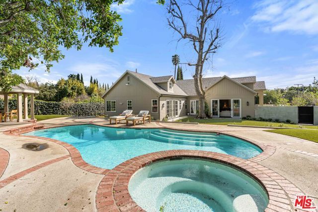 4912 Beeman Avenue, Valley Village, CA 91607