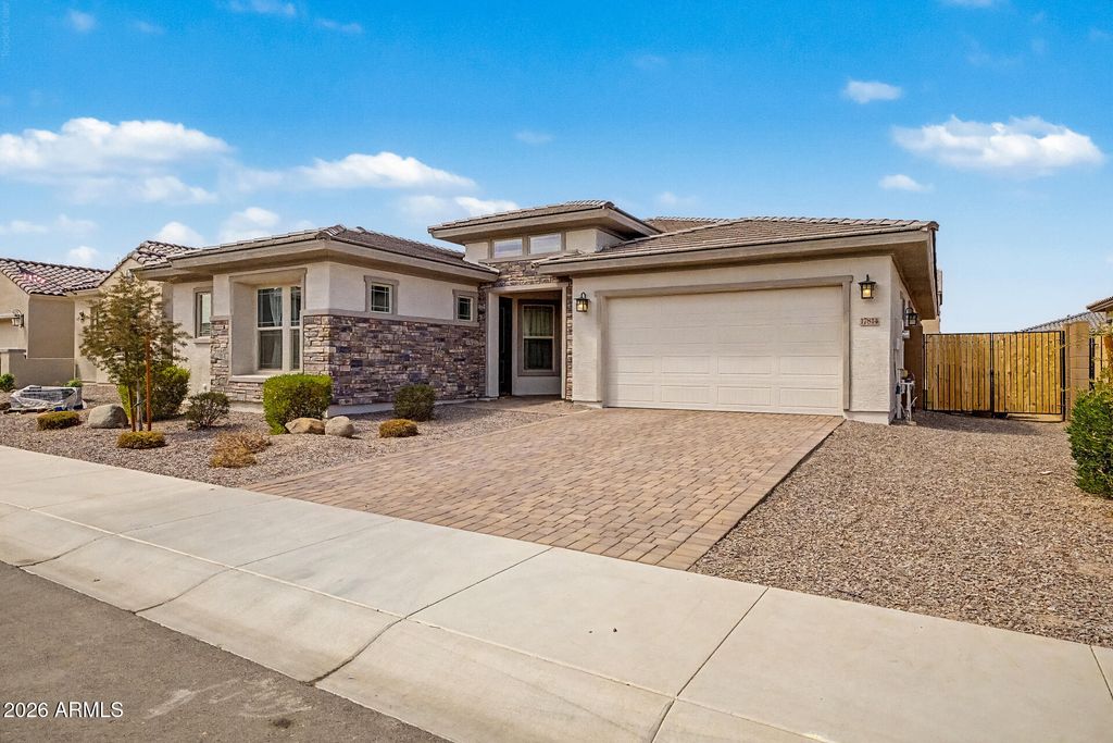 17814 W MEDLOCK Drive, Litchfield Park, AZ 85340 — photo 3