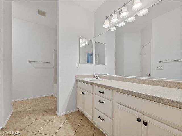 9305 Gold Dove Court, Las Vegas, NV 89178