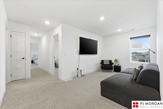 11908 S 110 Street, Papillion, NE 68046