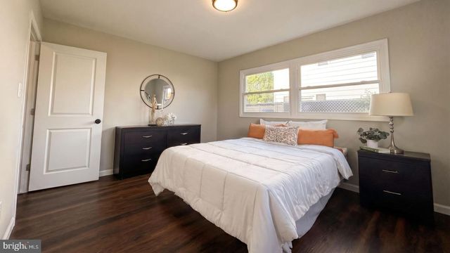 38 SHERWOOD LN, Willingboro, NJ 08046