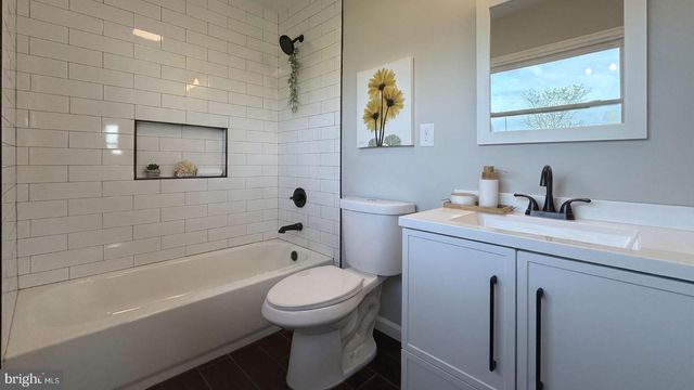 38 SHERWOOD LN, Willingboro, NJ 08046