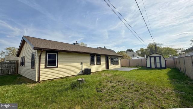 38 SHERWOOD LN, Willingboro, NJ 08046