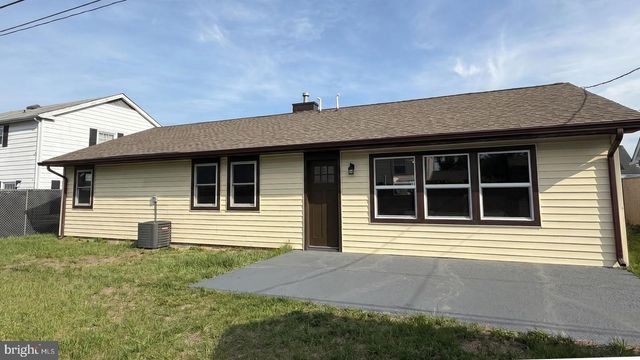 38 SHERWOOD LN, Willingboro, NJ 08046