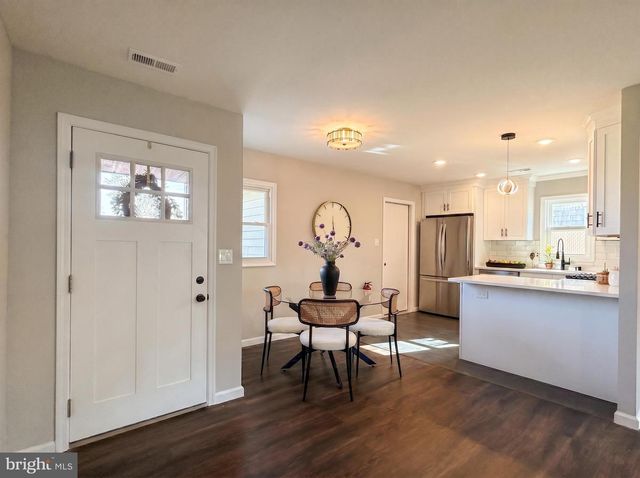 38 SHERWOOD LN, Willingboro, NJ 08046