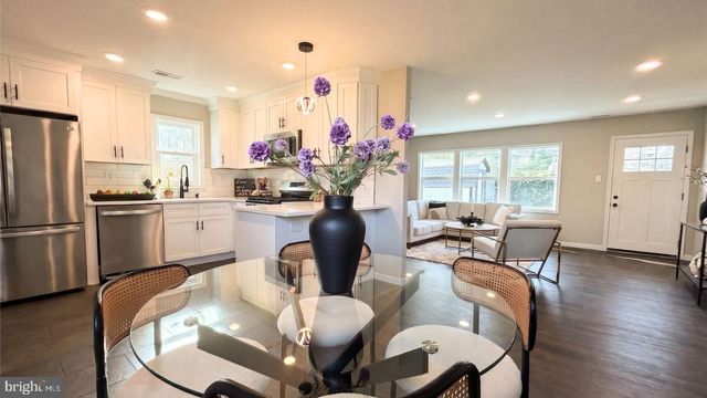 38 SHERWOOD LN, Willingboro, NJ 08046