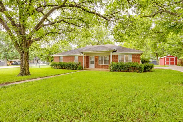 506 E Mcfarland Street, Grandview, TX 76050