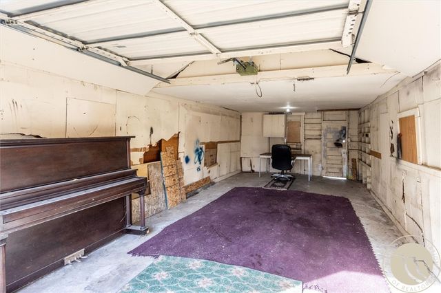 30 Lewis Avenue, Billings, MT 59101