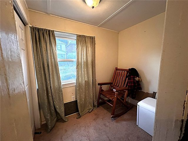 498 Elm Road, Ambridge, PA 15003