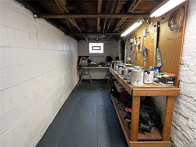 498 Elm Road, Ambridge, PA 15003