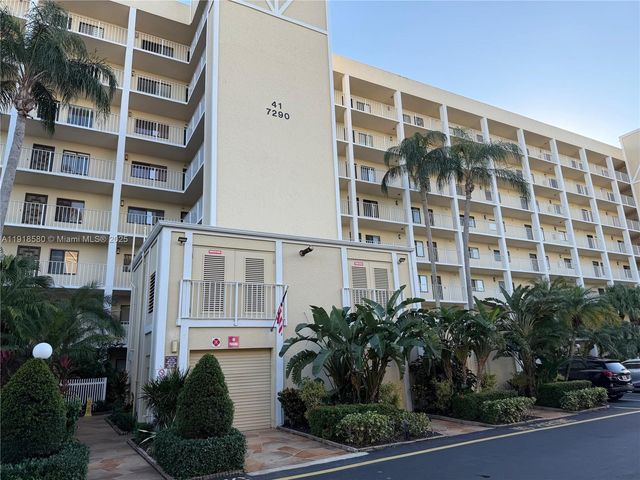 7290 Kinghurst Dr 306, Delray Beach, FL 33446