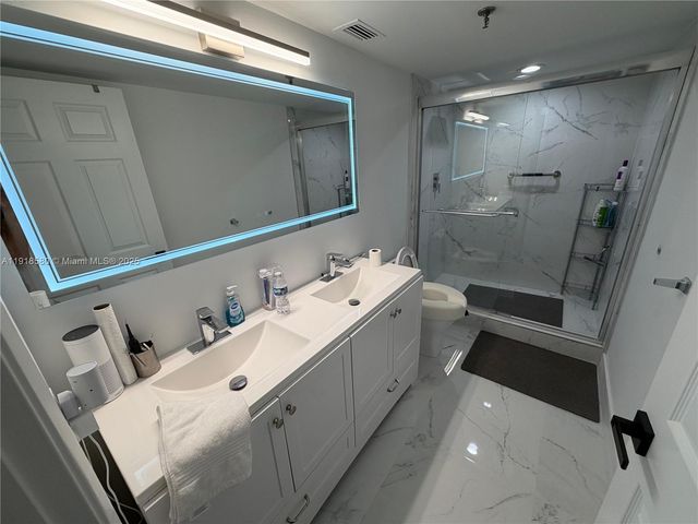 7290 Kinghurst Dr 306, Delray Beach, FL 33446