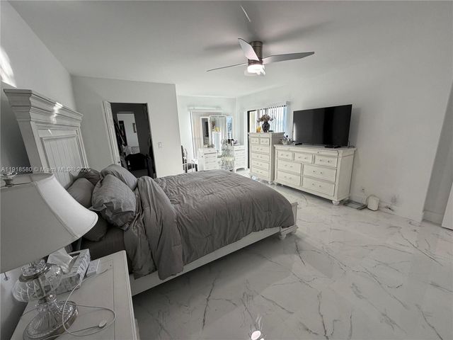 7290 Kinghurst Dr 306, Delray Beach, FL 33446